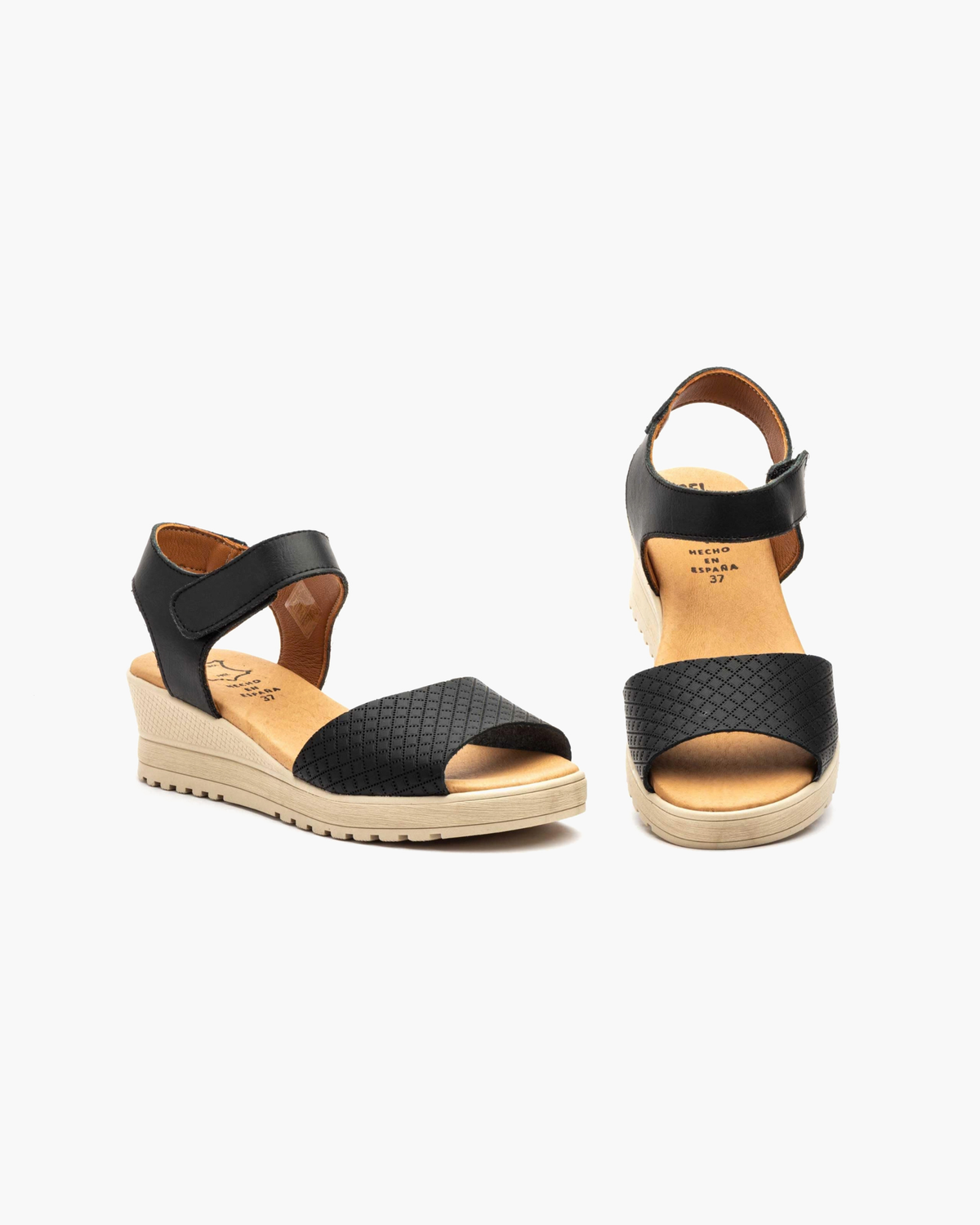 Sandalias de Mujer con Cuña y Pala Trenzada – Negro