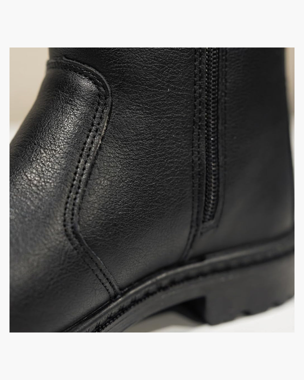 NOESLOMISMO BY DILEMA Botas Safari Hombre Piel con Forro Borreguito y Cremallera Lateral – Desert Boots Invierno Hechas en España – Botines Casual Suela Crepe Antideslizante, Cómodas y Ligeras - Negro