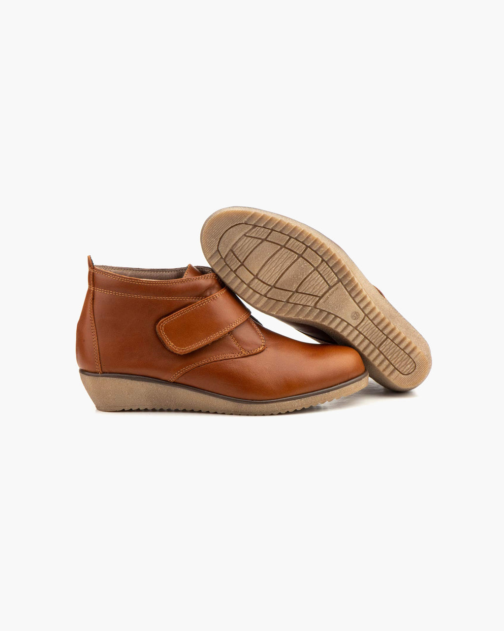 Botines mujer de piel con tacón o plataforma Botín cómodo de invierno y otoño Calzado artesanal de España tipo cuña o camperos en ante y cuero Elegantes e informales - Cuero