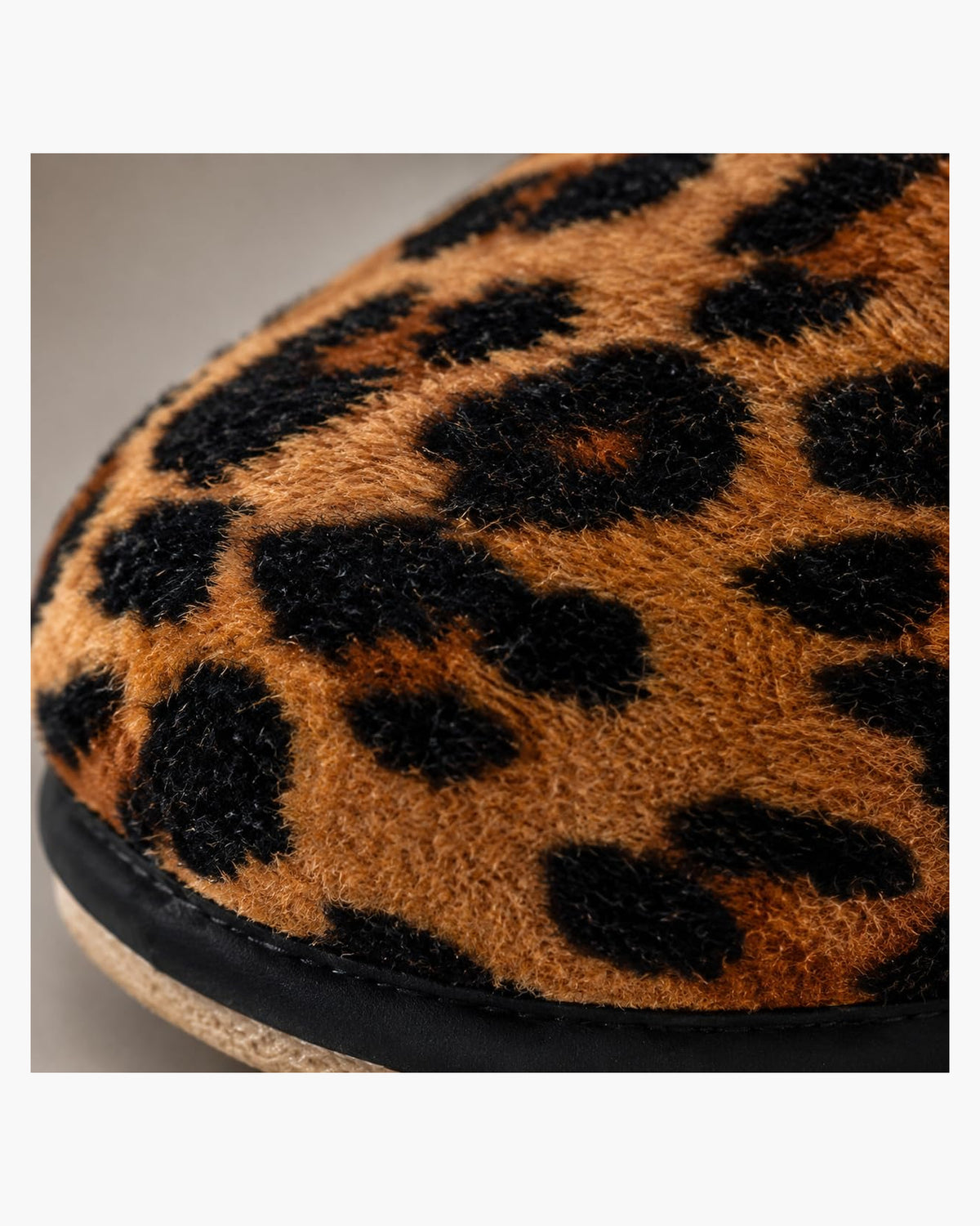 Zapatillas de casa mujer con cuña, puntera cerrada, estampado leopardo - Leopardo
